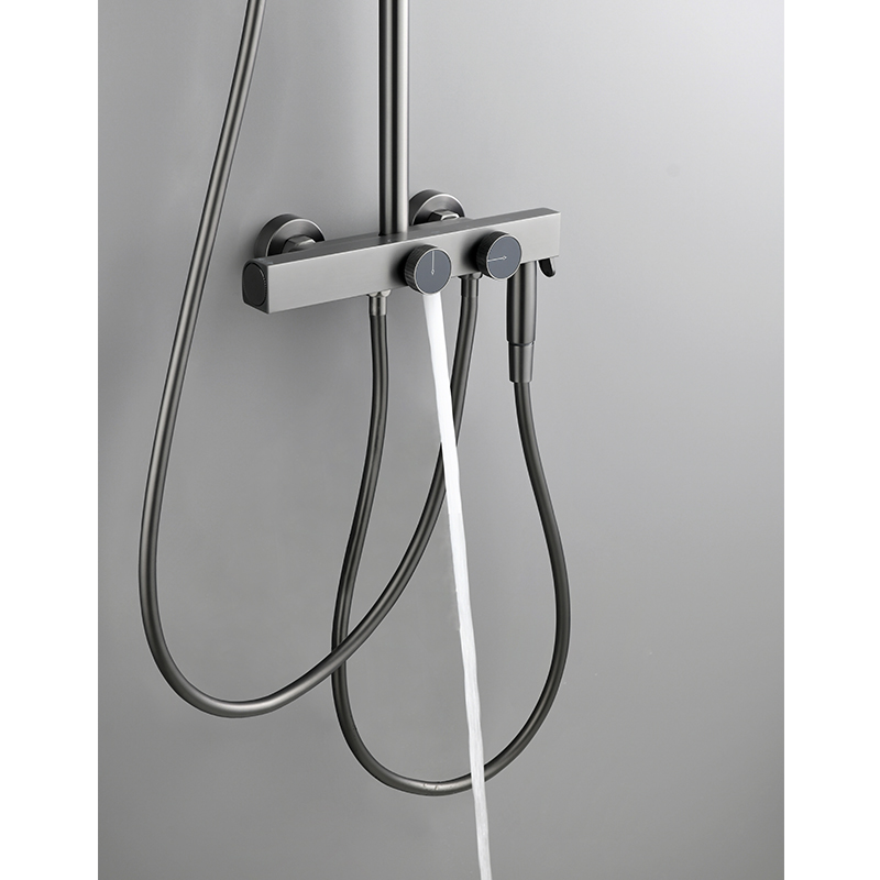 Memory Alloy Constant Temperature Shower Head With Four Functions And Water Outlet Handheld Spray Gun